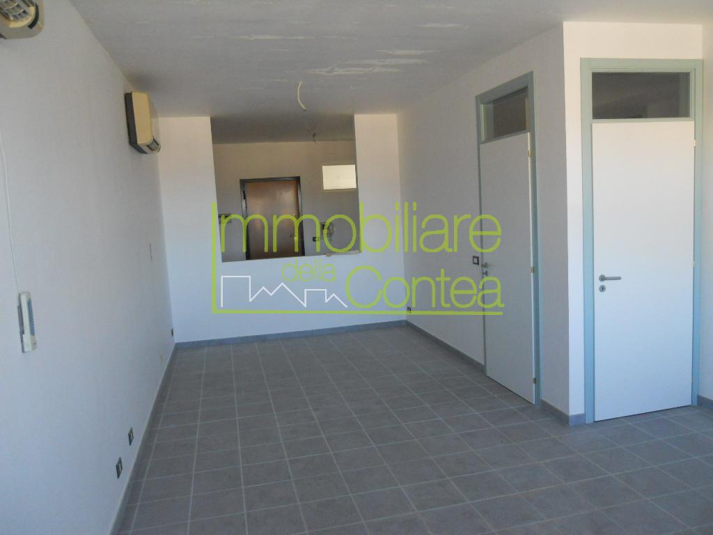 LUMINOSO UFFICIO RIF 575 - Immagine# 1