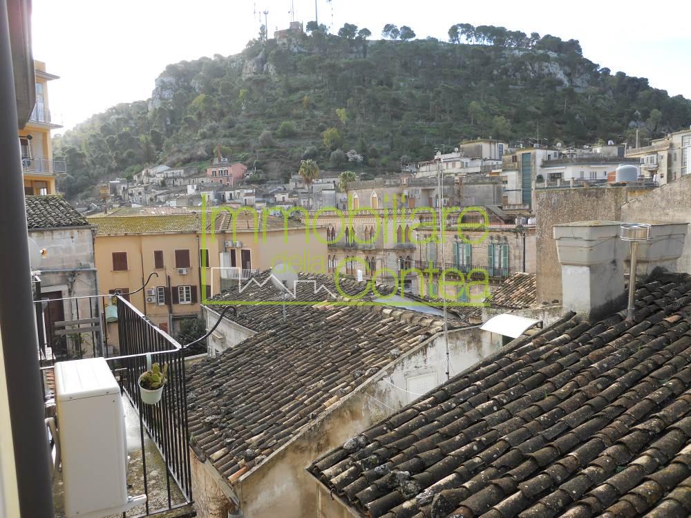 PICCOLA STRUTTURA RICETTIVA IN CENTRO STORICO RIF 587 - Immagine# 1