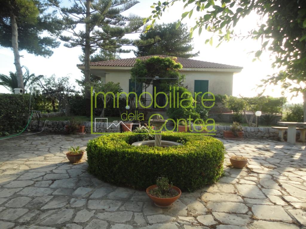 VILLA IMMERSA NELLA CAMPAGNA RIF. 603 - Immagine# 1