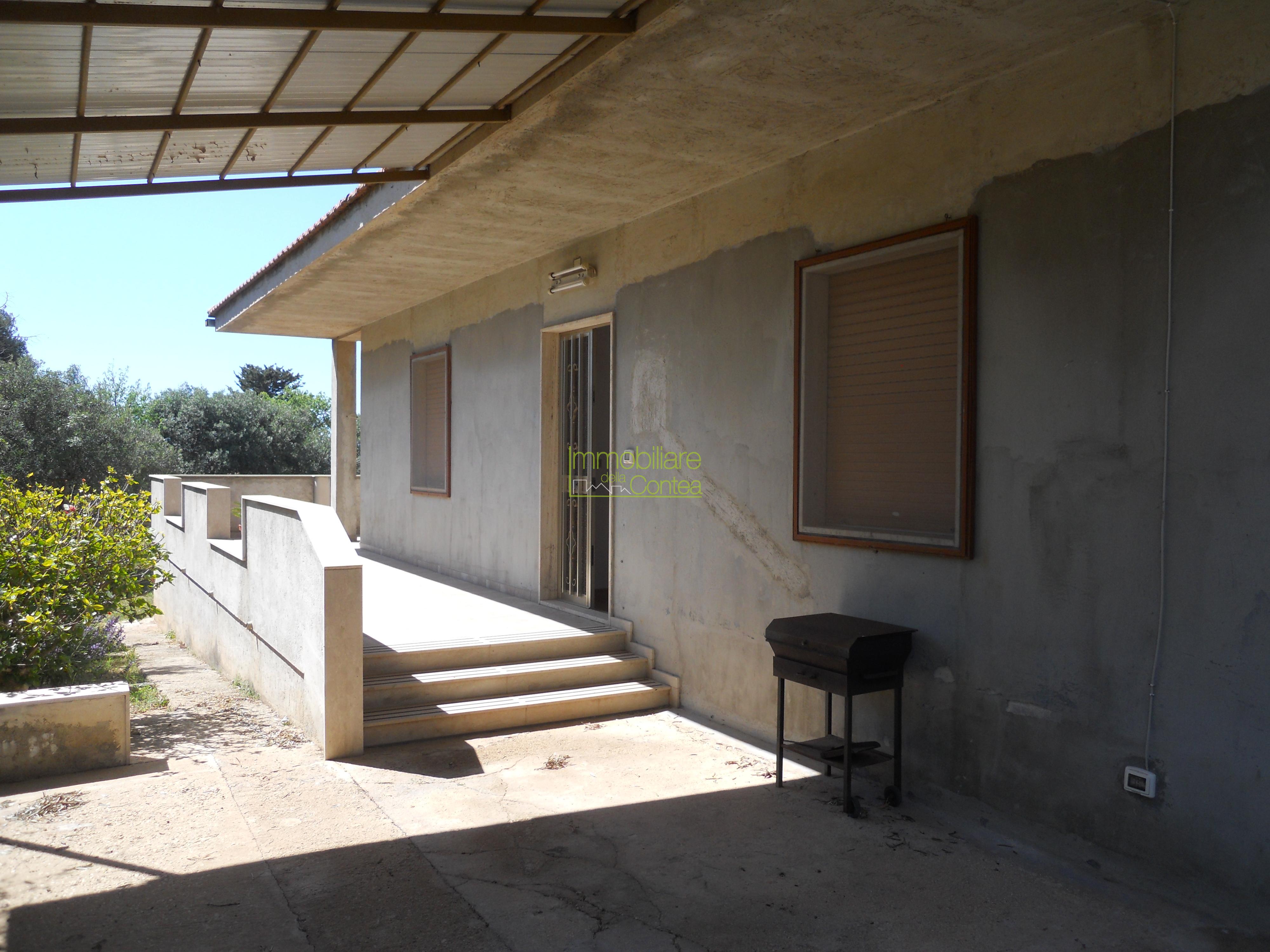 VILLETTA A MARINA DI MODICA CON AMPIO TERRENO RIF 648 - Immagine# 1