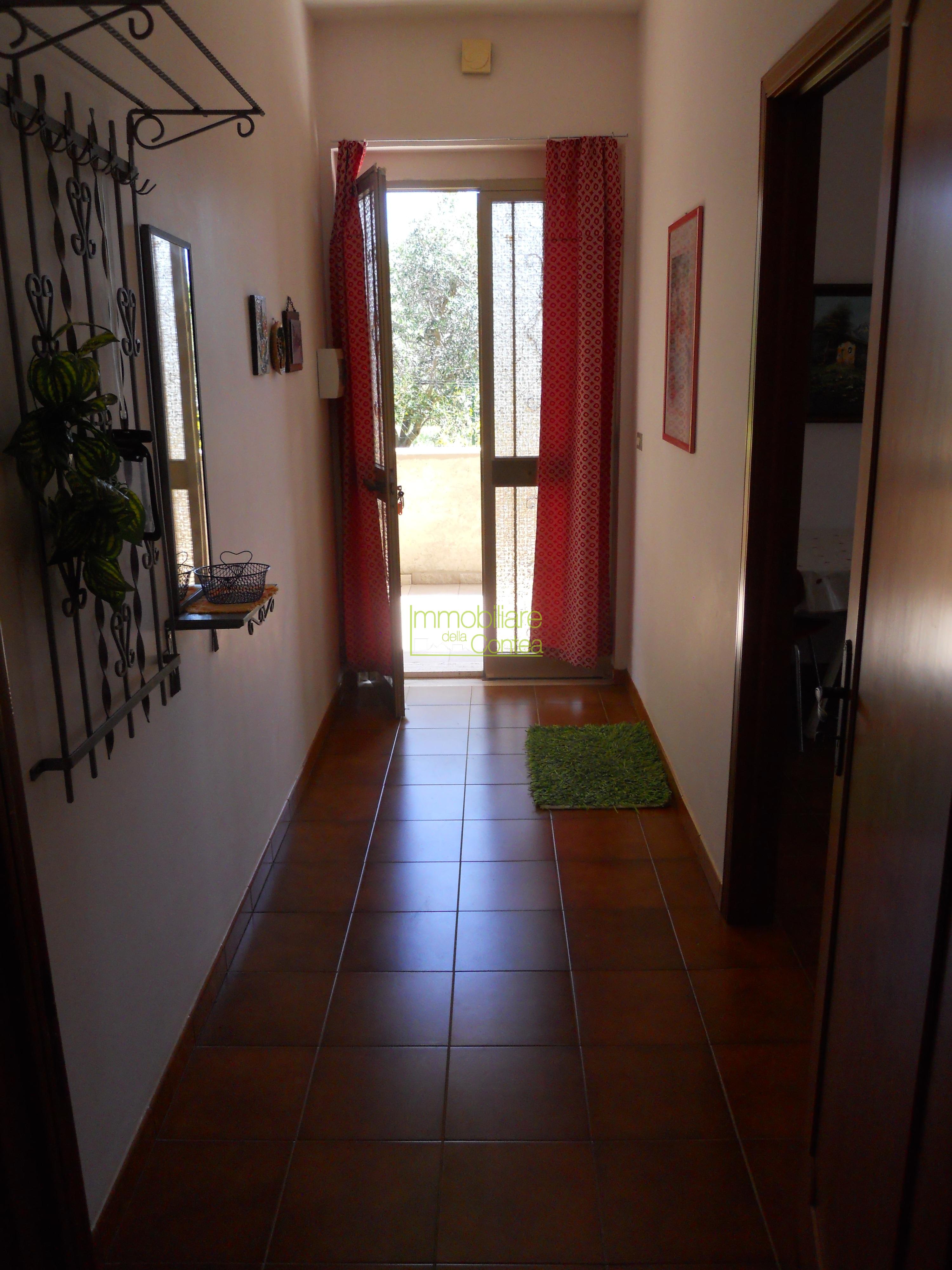 VILLETTA A MARINA DI MODICA CON AMPIO TERRENO RIF 648 - Immagine# 1