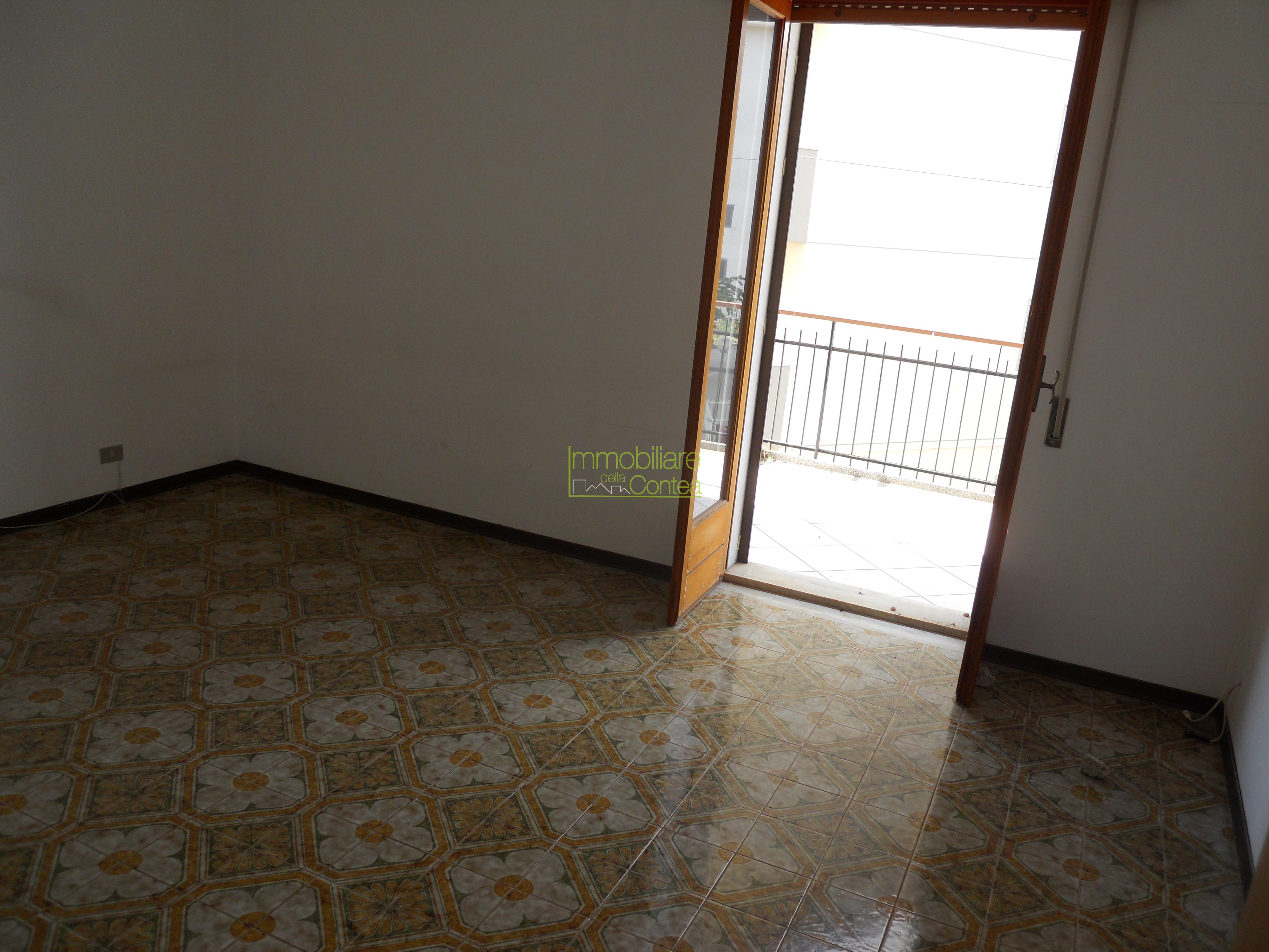 APPARTAMENTO IN STABILE BIFAMILIARE RIF 649 - Immagine# 1