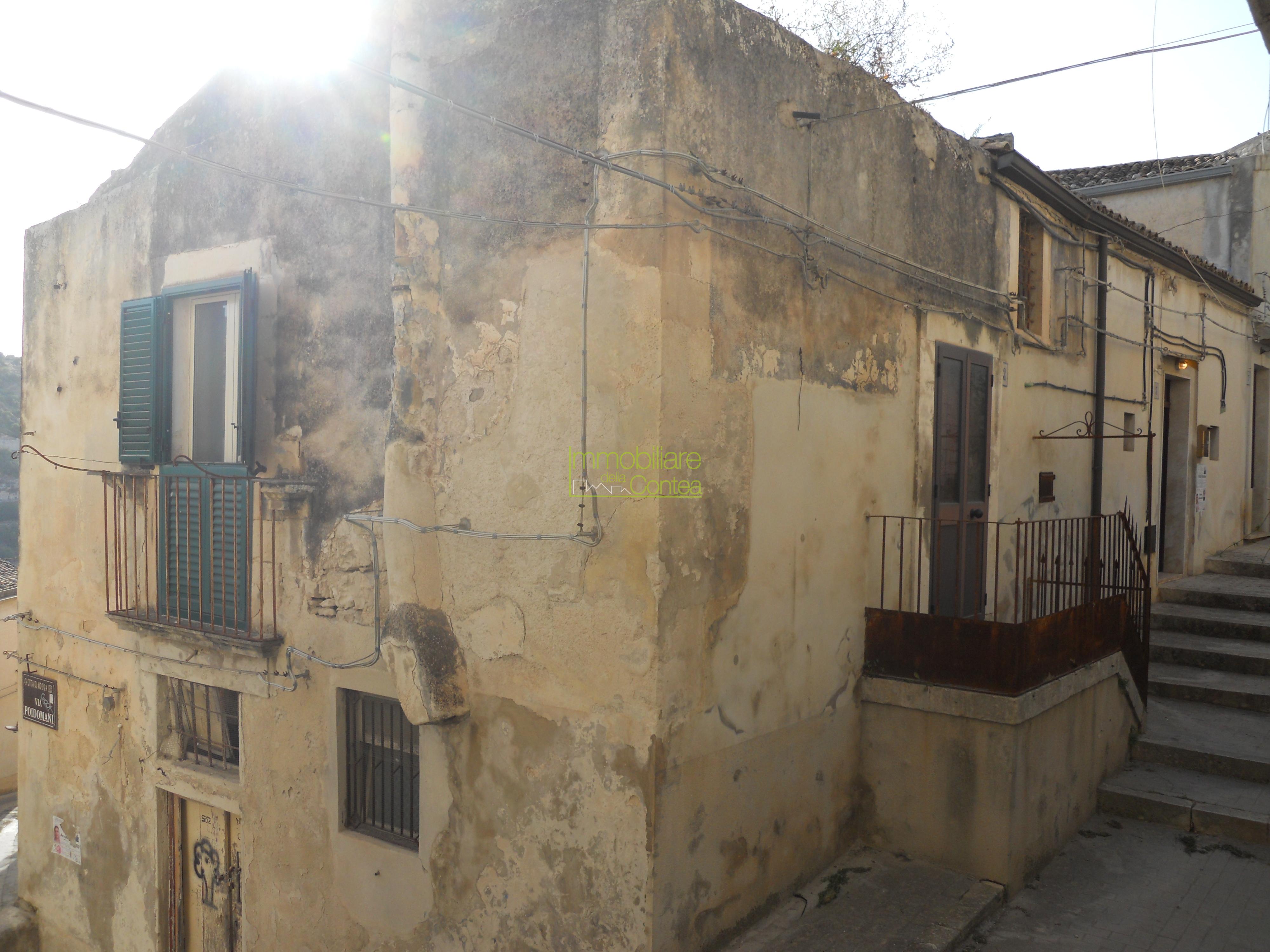 CASA CON TERRAZZO PANORAMICO RIF 650 - Immagine# 1