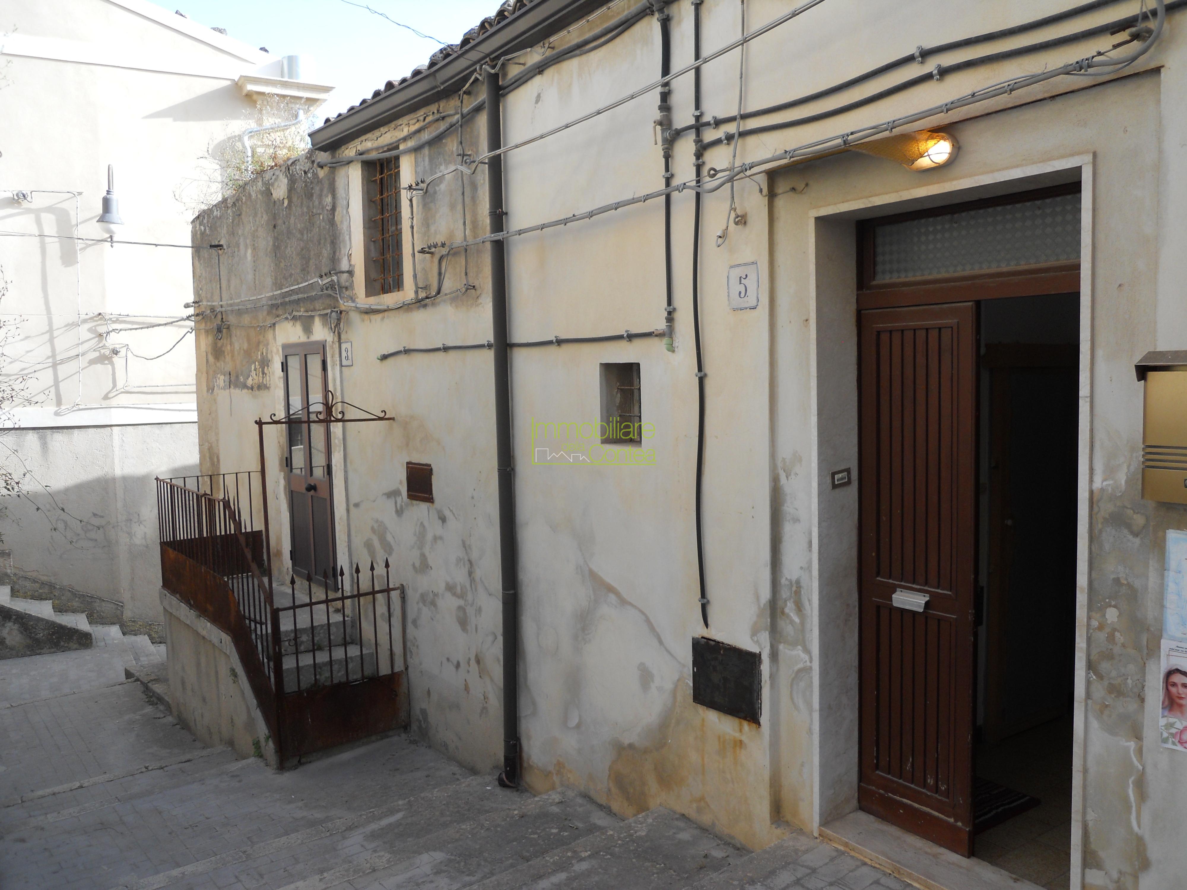 CASA CON TERRAZZO PANORAMICO RIF 650 - Immagine# 1