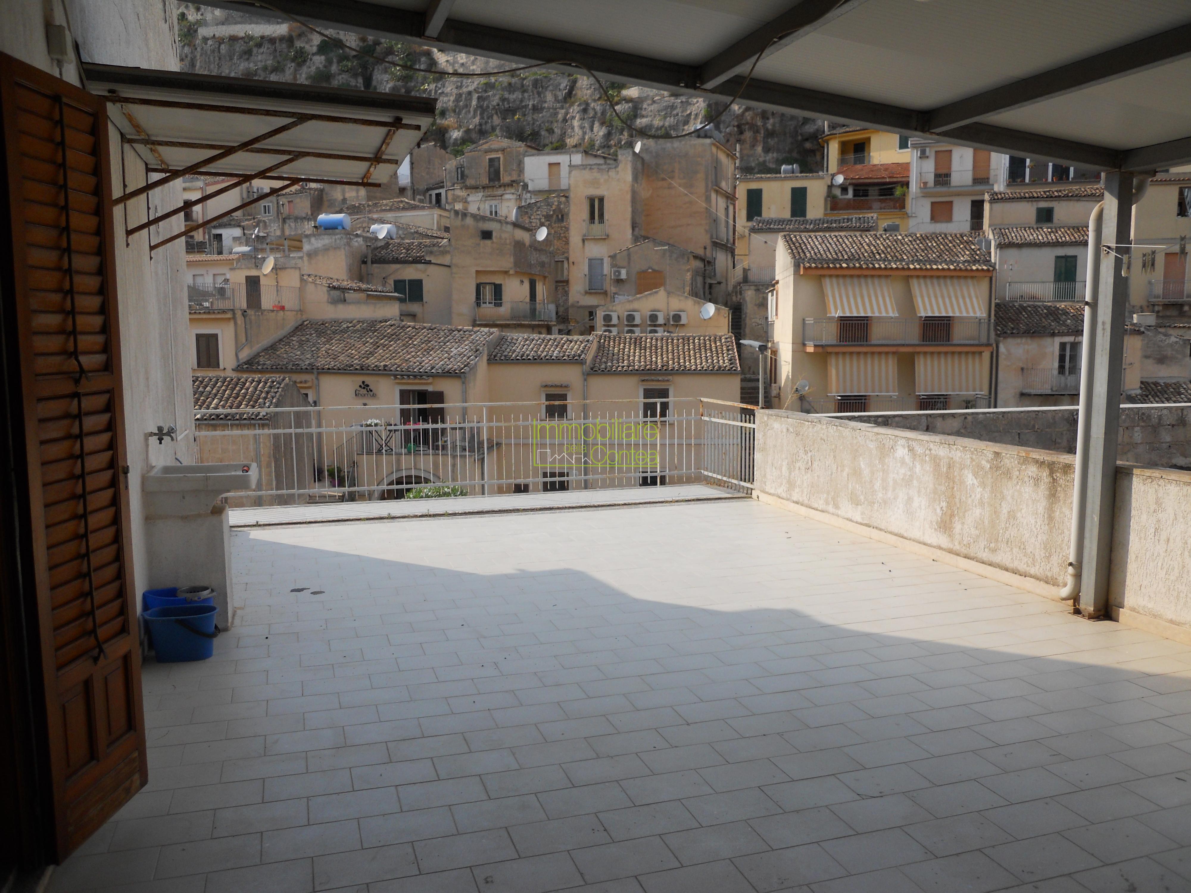 APPARTAMENTO CON TERRAZZE PANORAMICHE RIF 655 - Immagine# 1