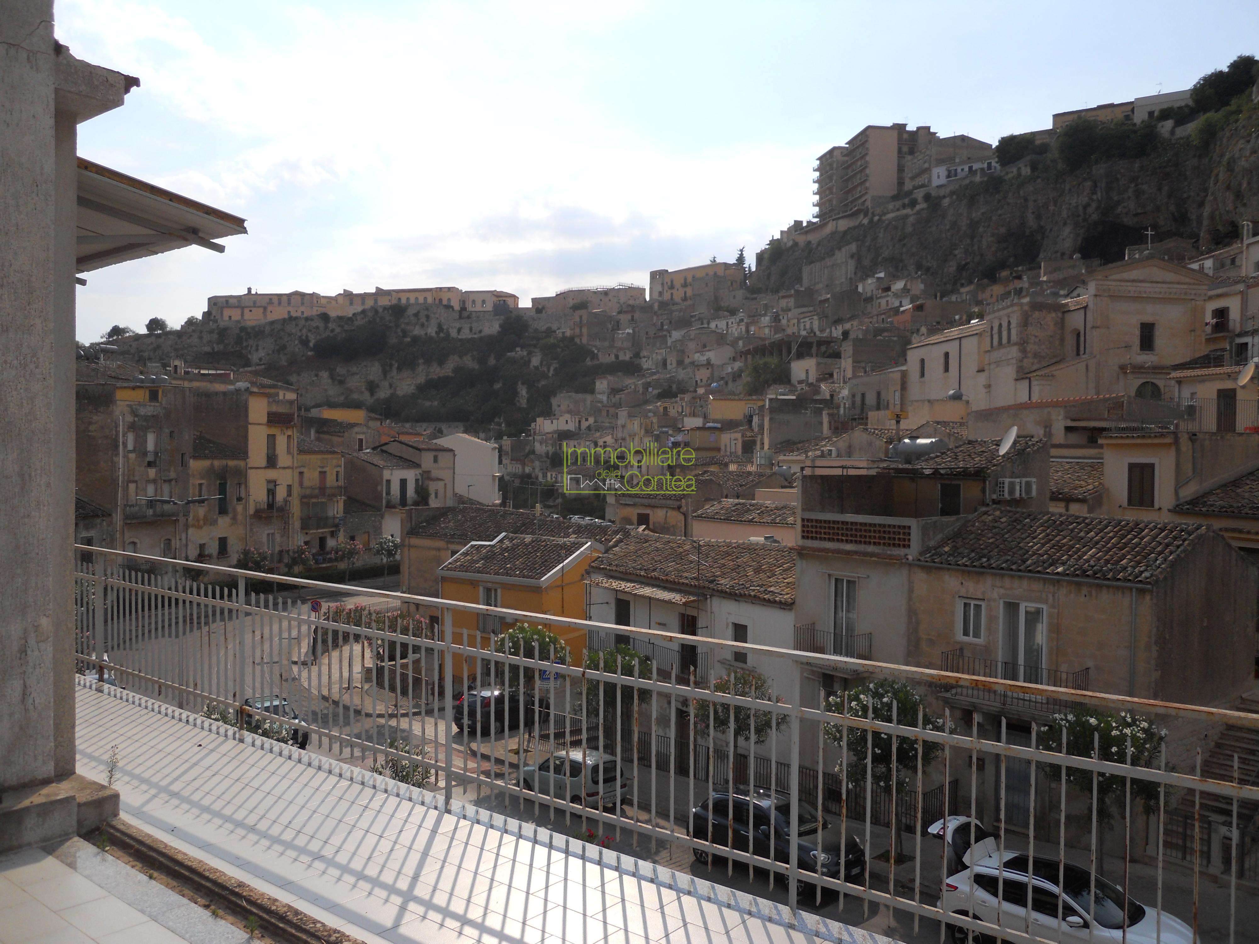 APPARTAMENTO CON TERRAZZE PANORAMICHE RIF 655 - Immagine# 1