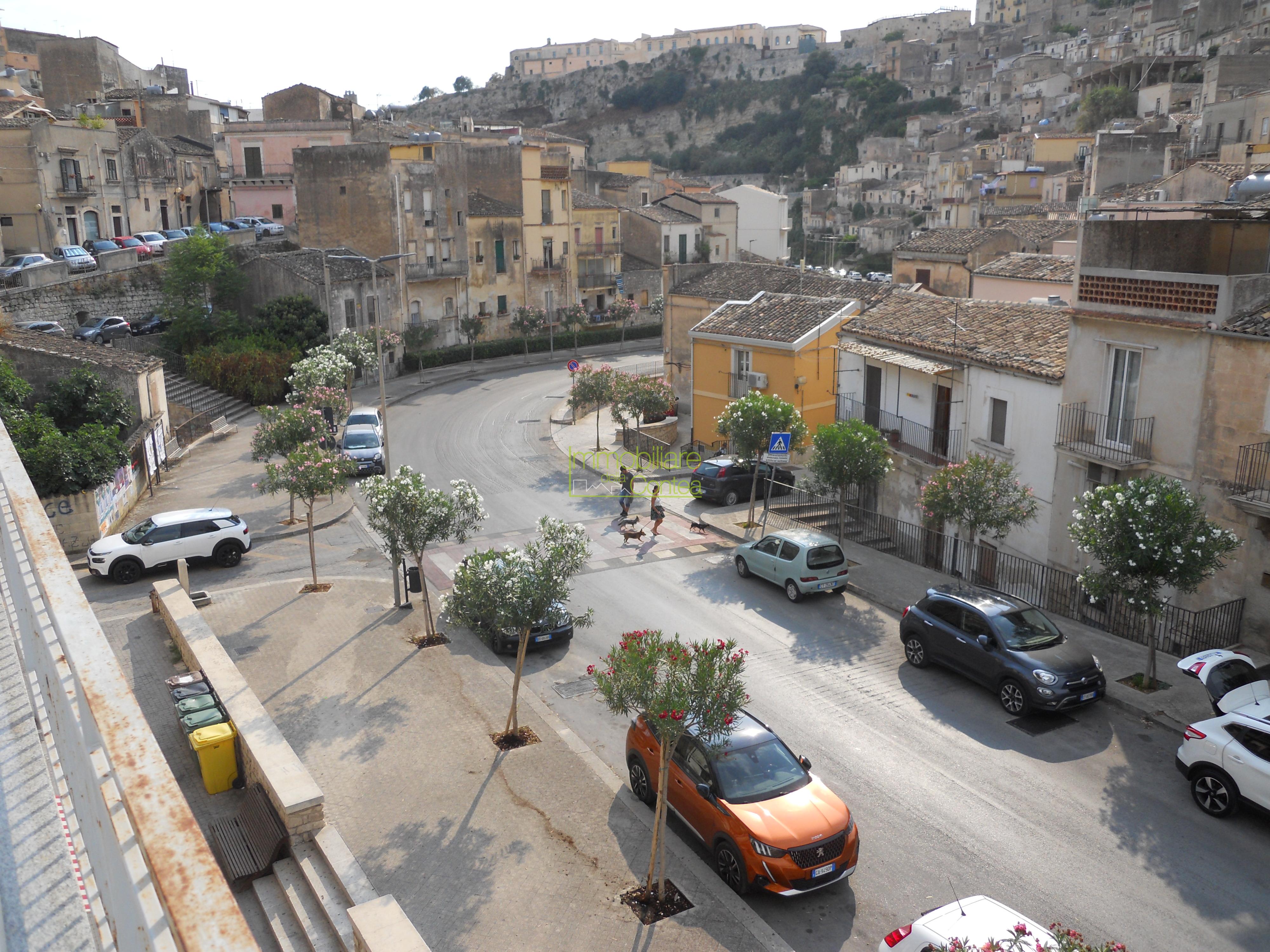 APPARTAMENTO CON TERRAZZE PANORAMICHE RIF 655 - Immagine# 1
