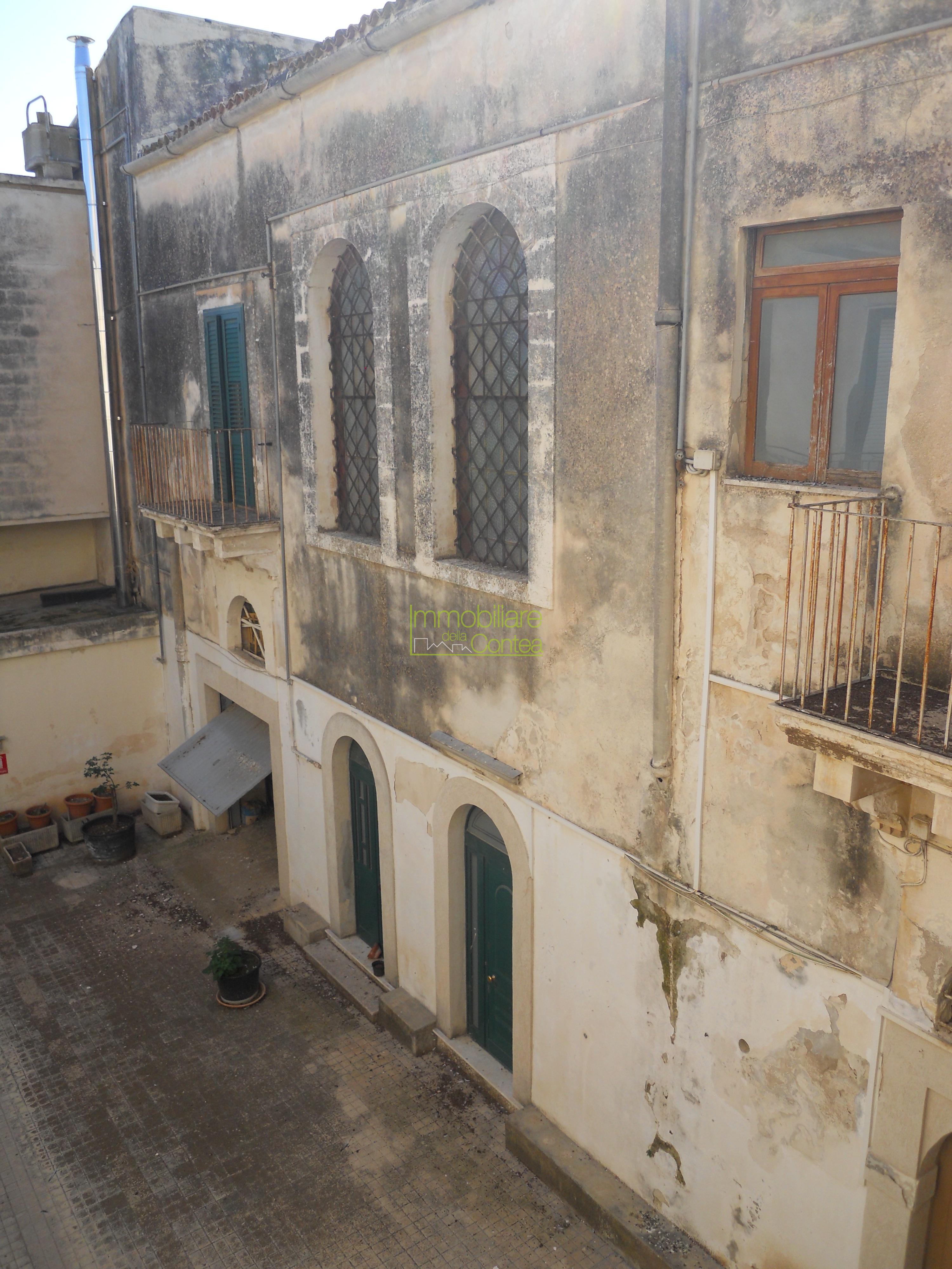 GRANDE PALAZZO STORICO RIF 657 - Immagine# 1