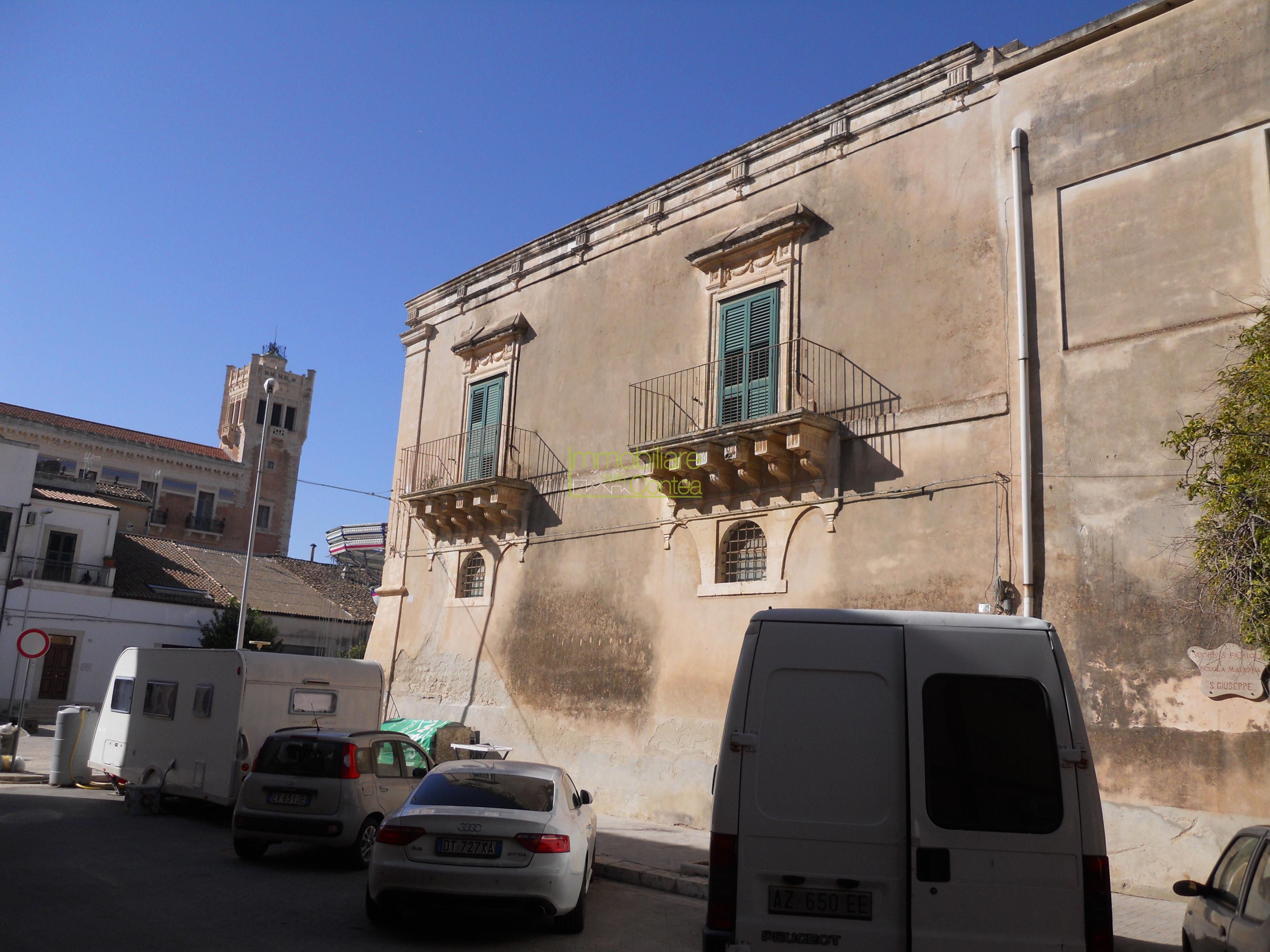 GRANDE PALAZZO STORICO RIF 657 - Immagine# 1
