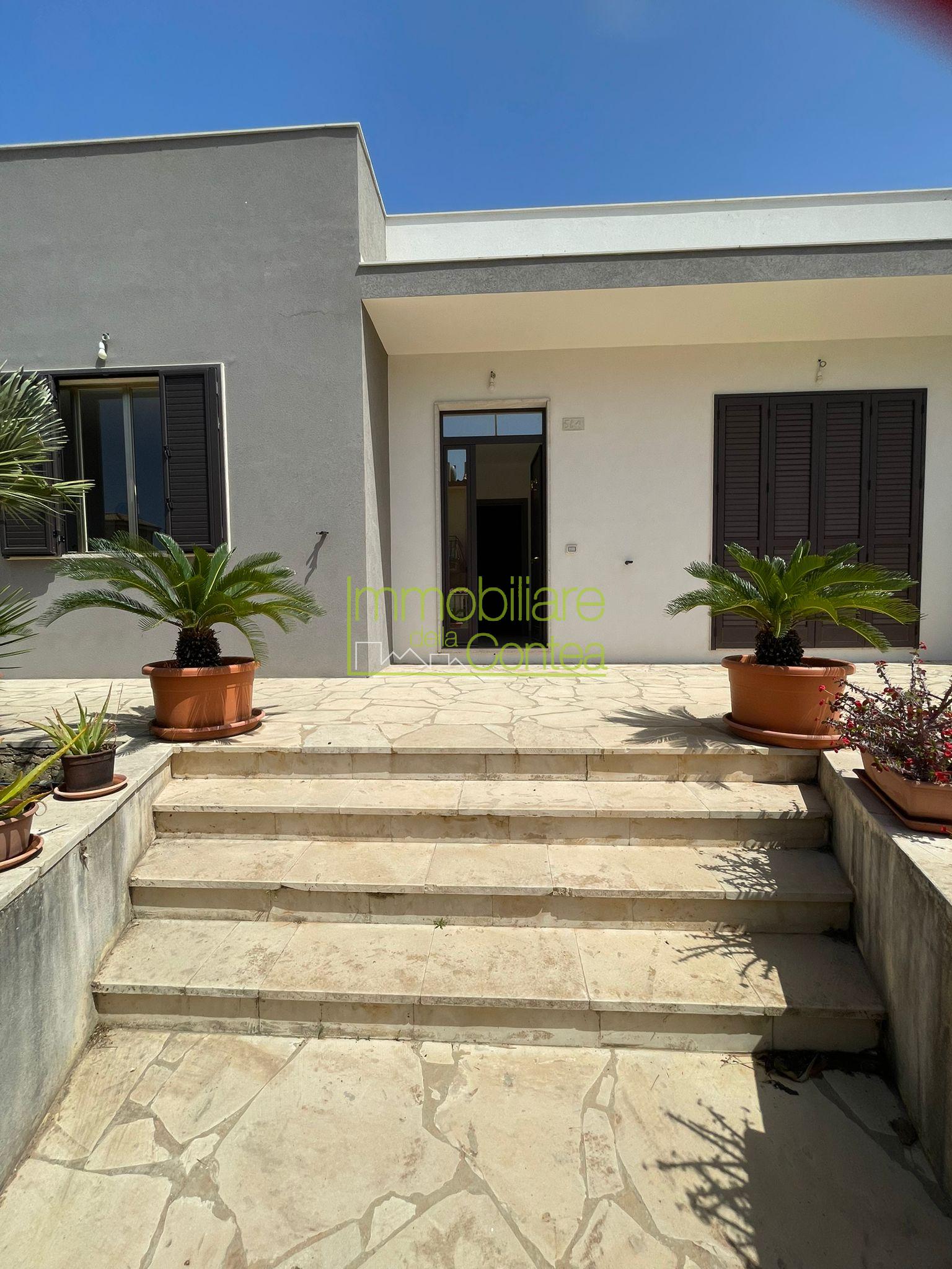 VILLA IMMERSA NEL VERDE A MARINA DI MODICA  RIF.693 - Immagine# 3