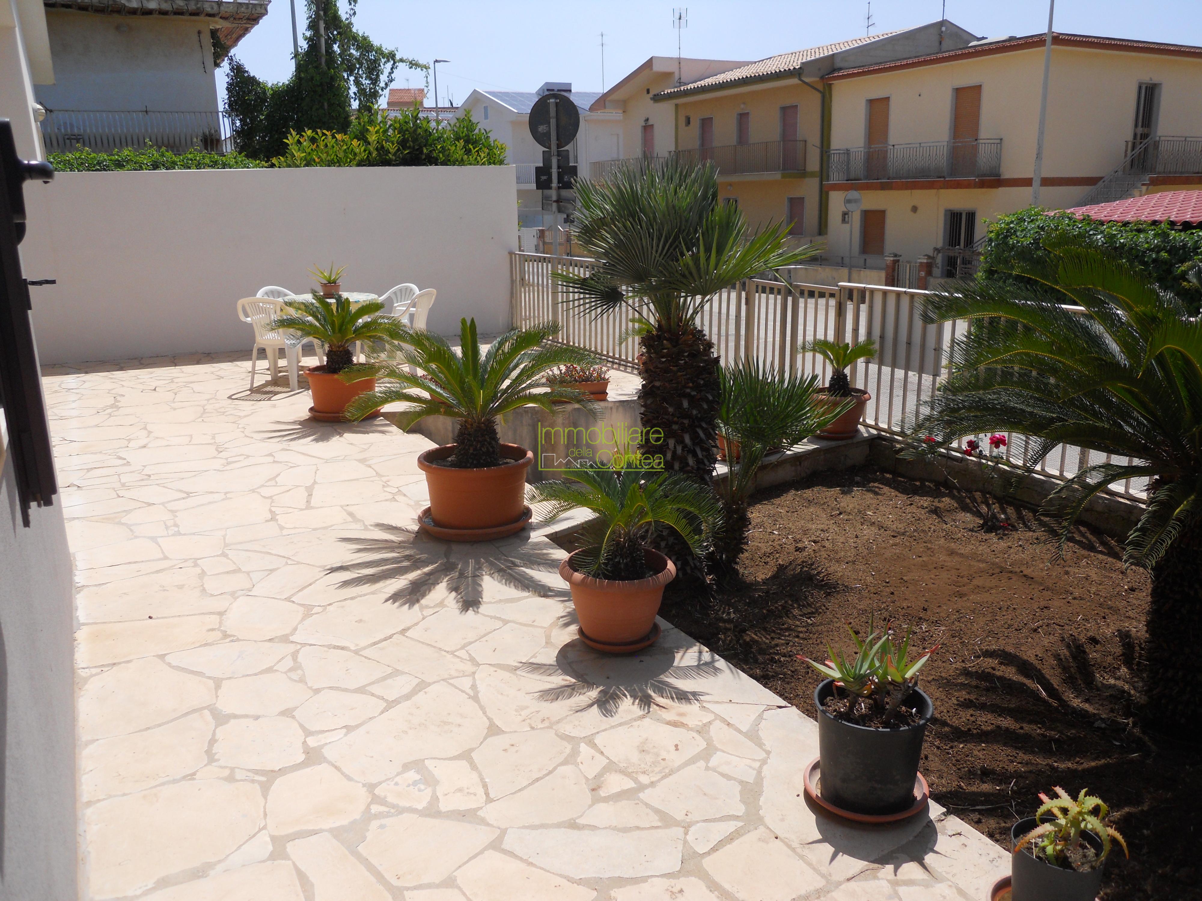 VILLA IMMERSA NEL VERDE A MARINA DI MODICA  RIF.693 - Immagine# 5