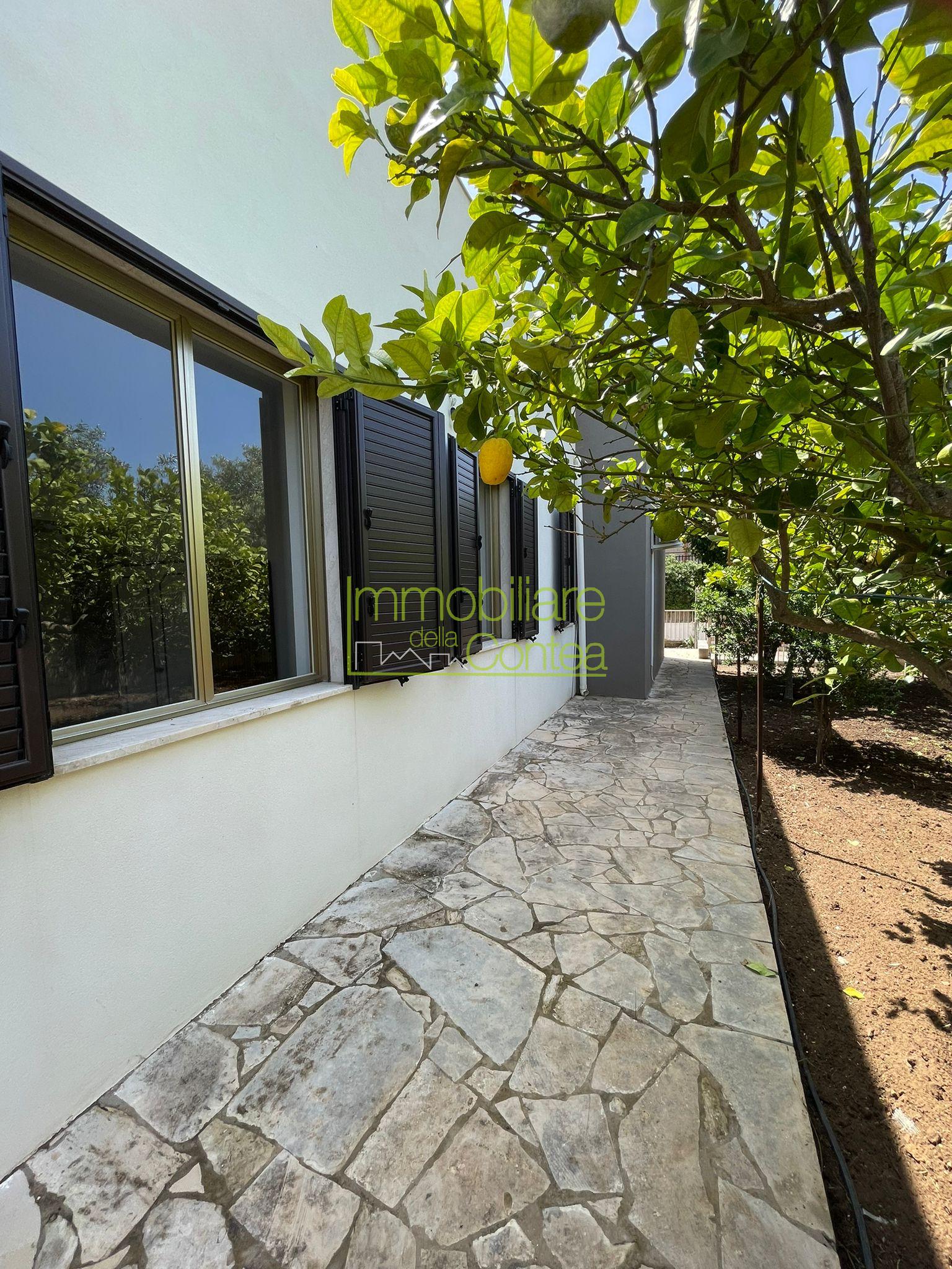 VILLA IMMERSA NEL VERDE A MARINA DI MODICA  RIF.693 - Immagine# 7