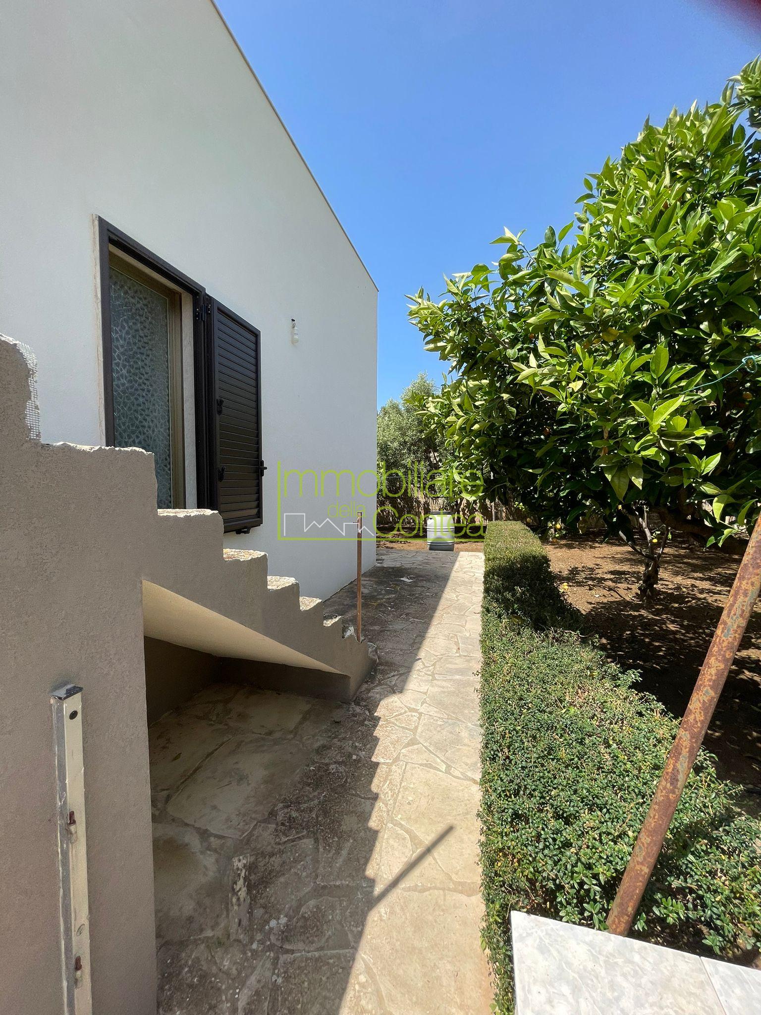 VILLA IMMERSA NEL VERDE A MARINA DI MODICA  RIF.693 - Immagine# 11