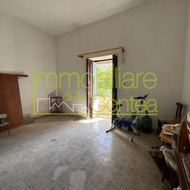 CASA INDIPENDENTE IN CENTRO ABITATO RIF.697 - Immagine# 1