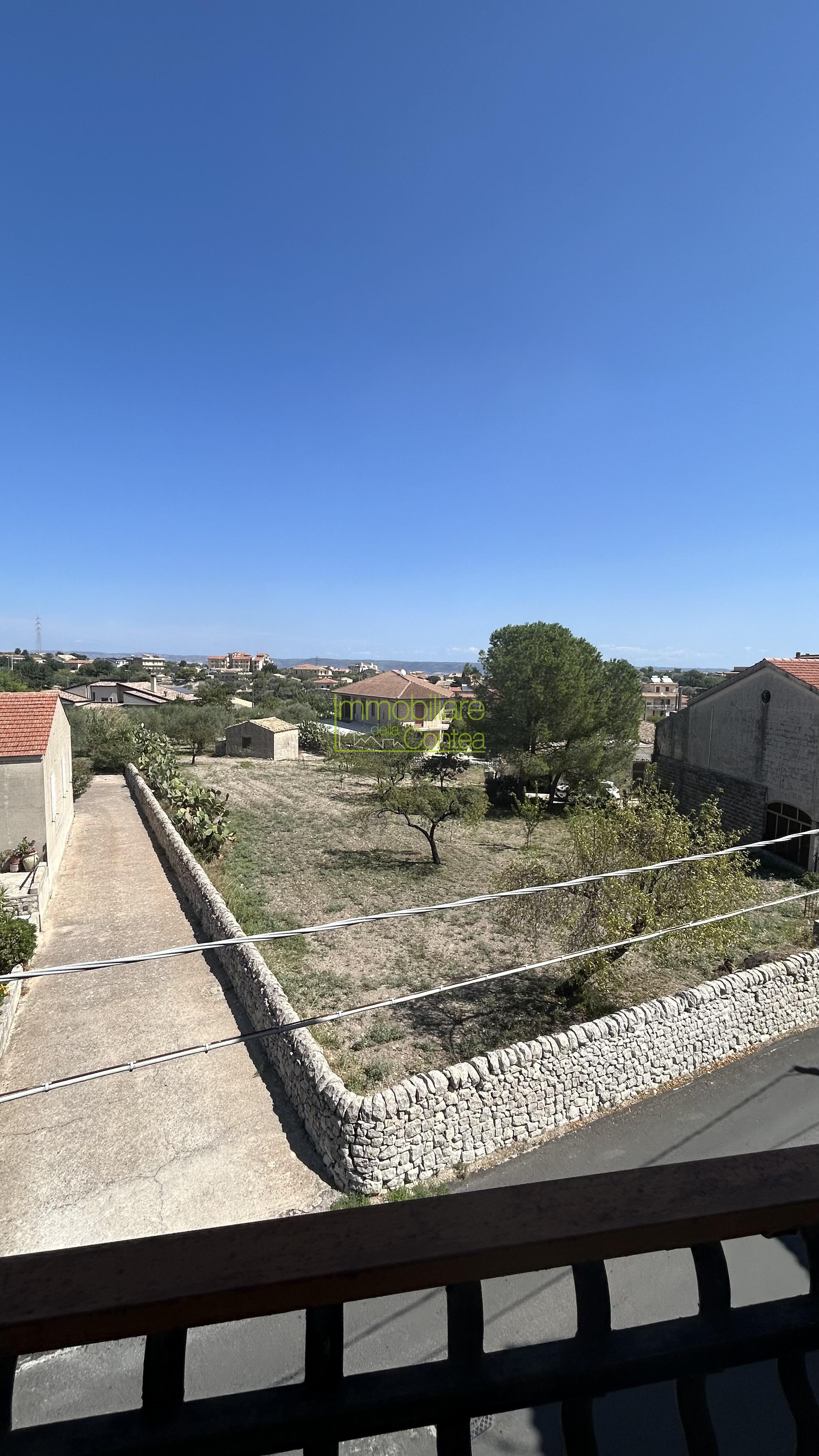 GRANDE APPARTAMENTO IN PICCOLO STABILE RIF.720 - Immagine# 1