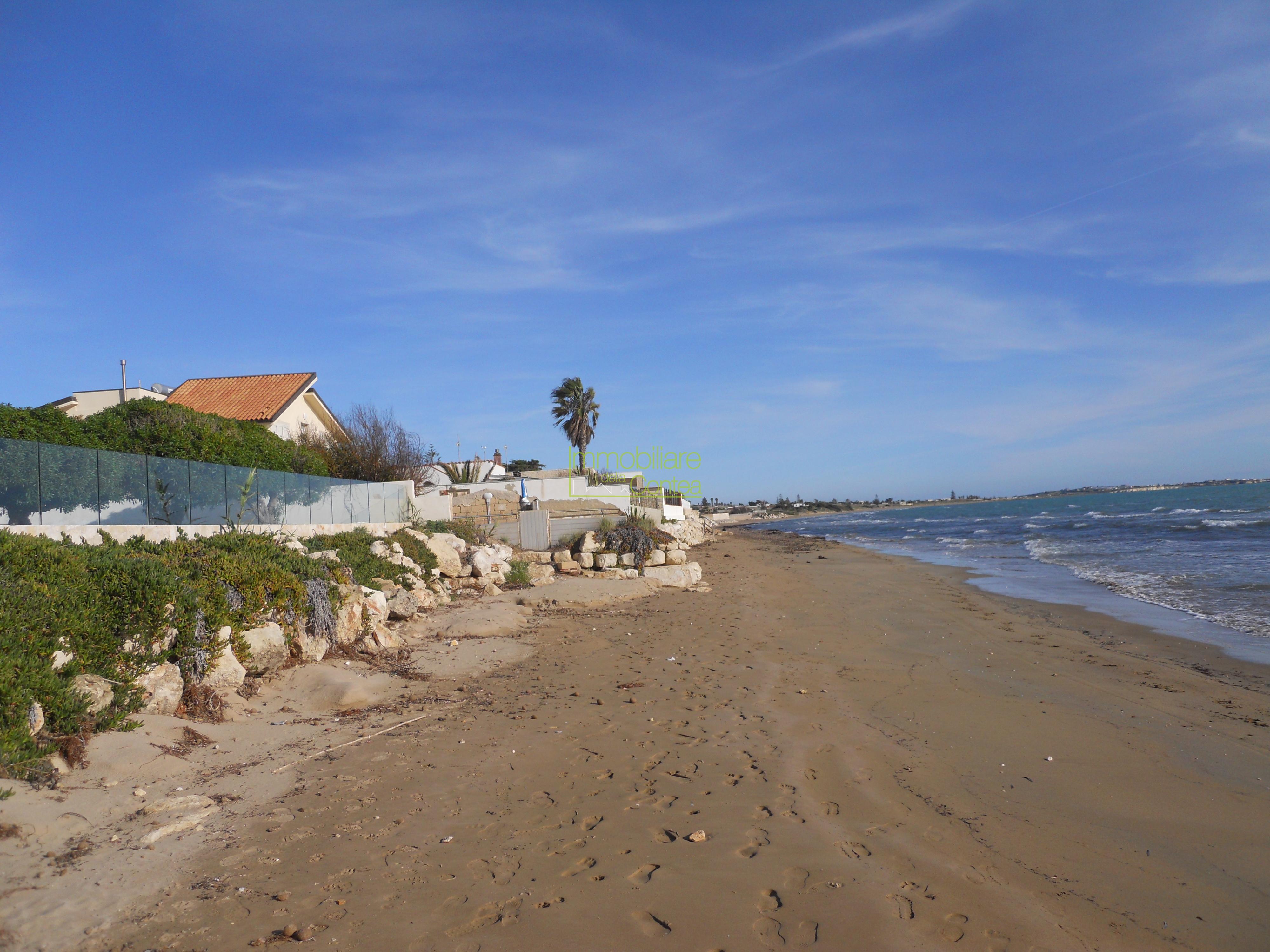 VILLA SULLA SPIAGGIA - Immagine# 1