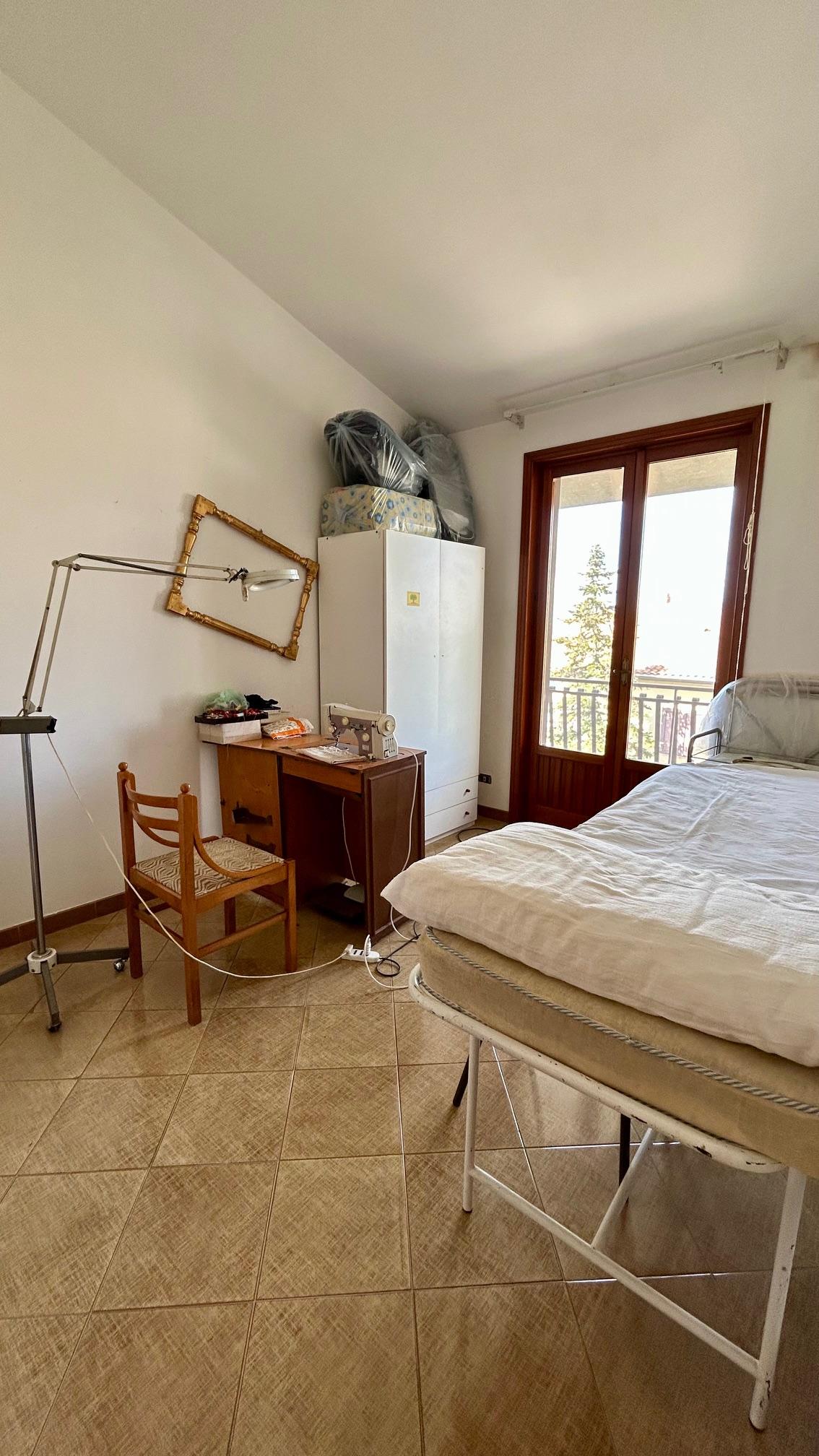 GRANDE VILLA IN ZONA ABITATA - Immagine# 16