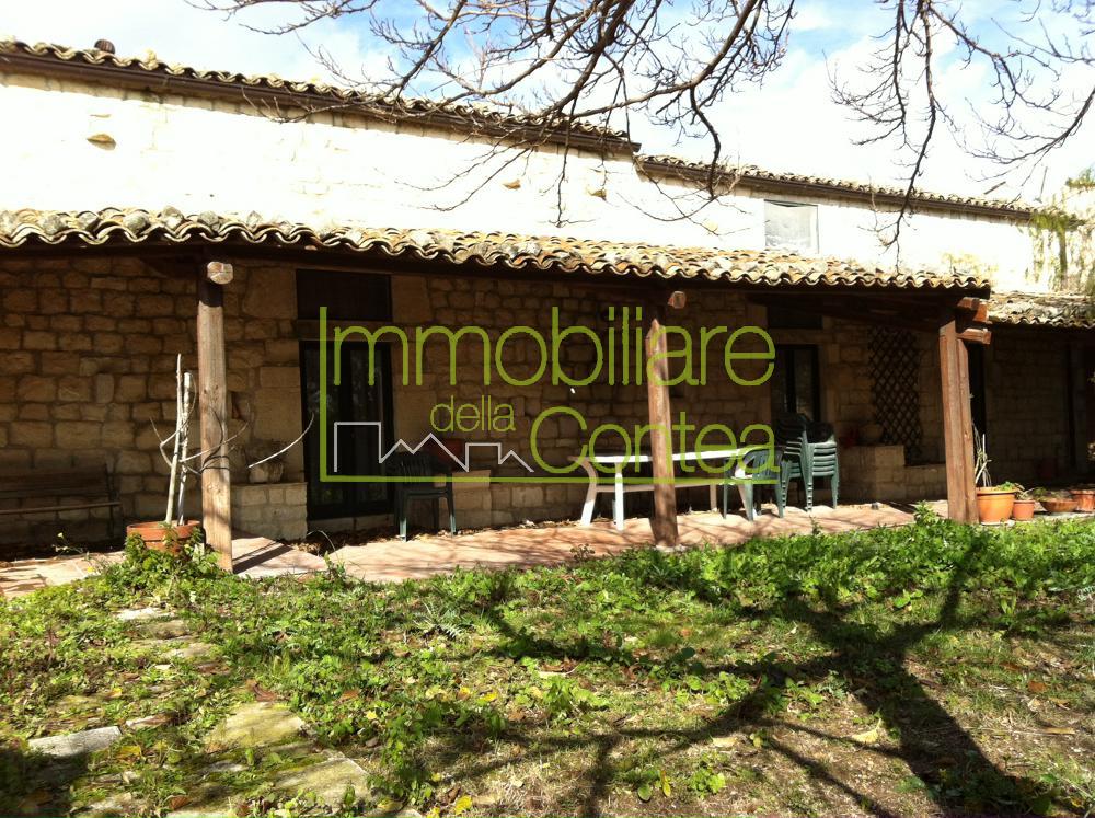 GRANDE CASOLARE IN CAMPAGNA RIF 203  - Immagine# 1